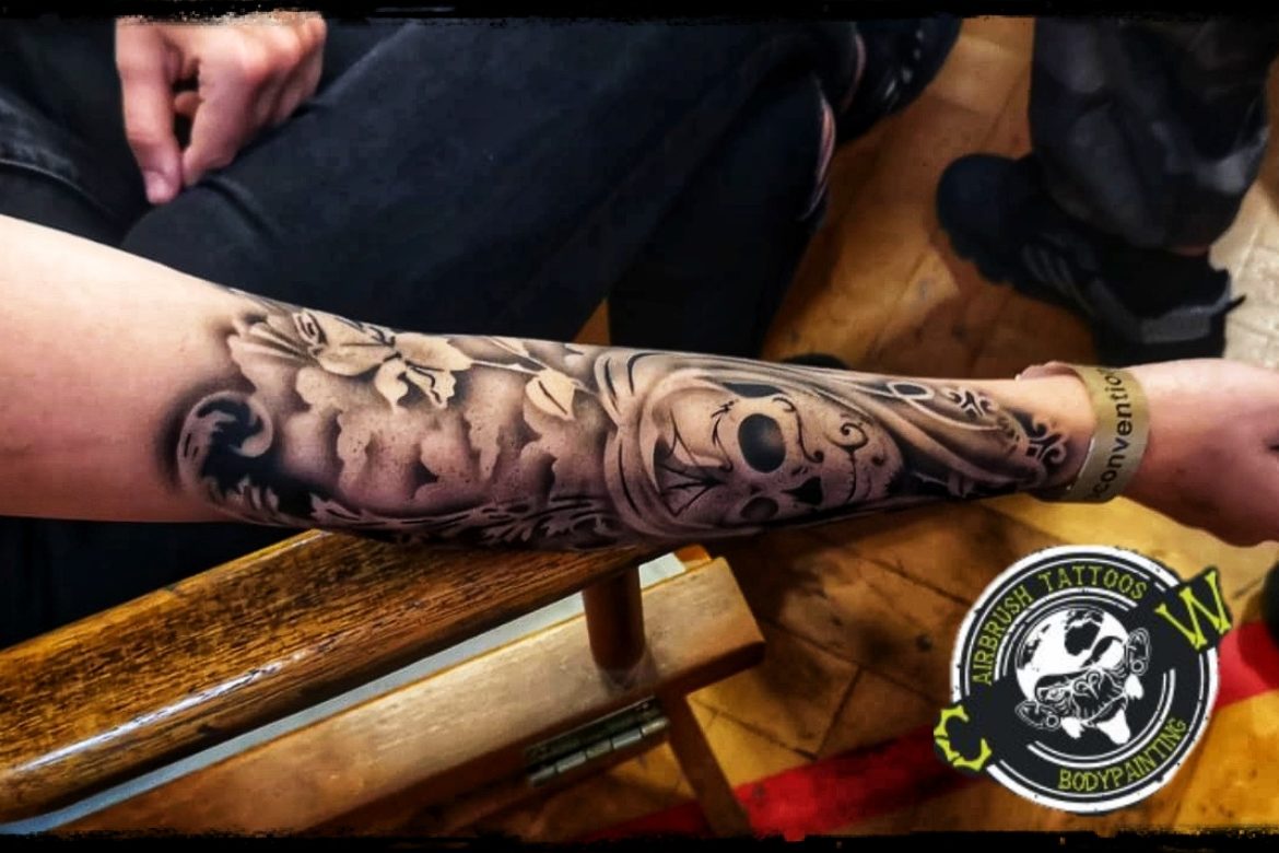 Airbrush Tattoo Hand